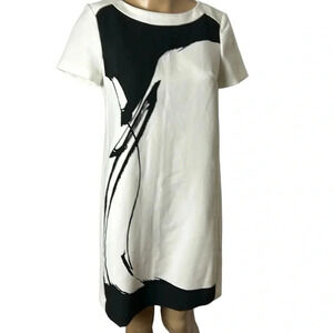 Banana Republic dress  arsty ,size 2. White ,black , abstract, shift ,line,mini
